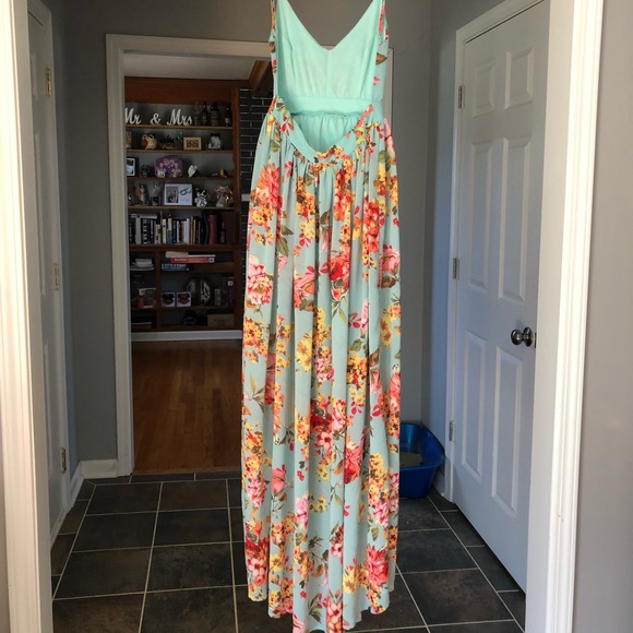 Floral backless maxi dress - Picture 2 of 2